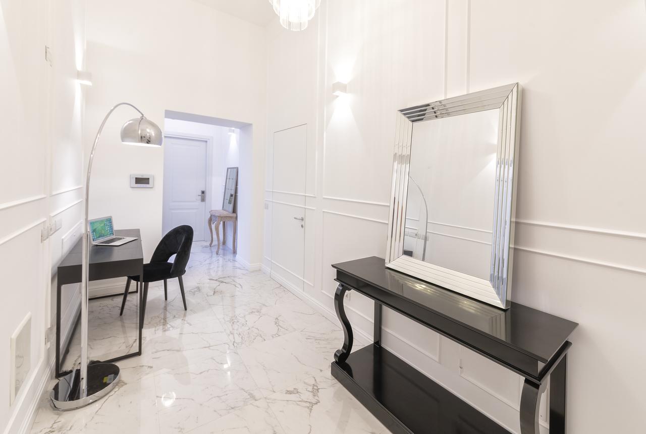 Couette-café Marina Garden 2*